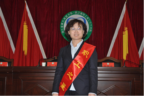 2016年度職工之星—甄江華